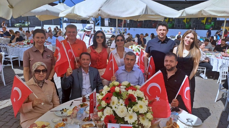 Ege Ulaşım'dan 23 Nisan Ulusal Egemenlik ve Çocuk Bayramı Etkinliği